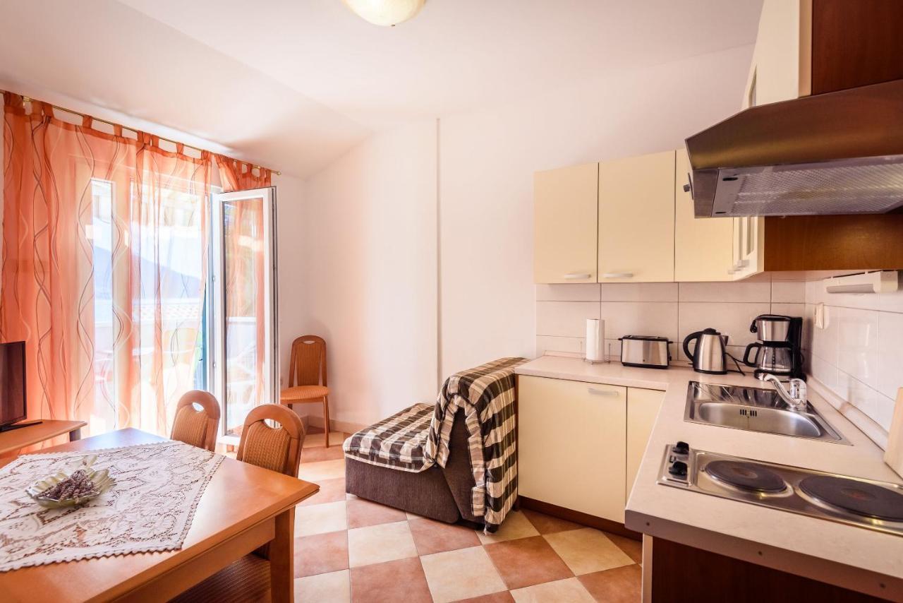 Apartments Zdravko Klek Esterno foto