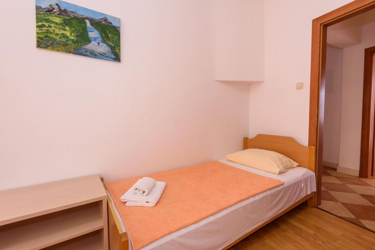 Apartments Zdravko Klek Esterno foto
