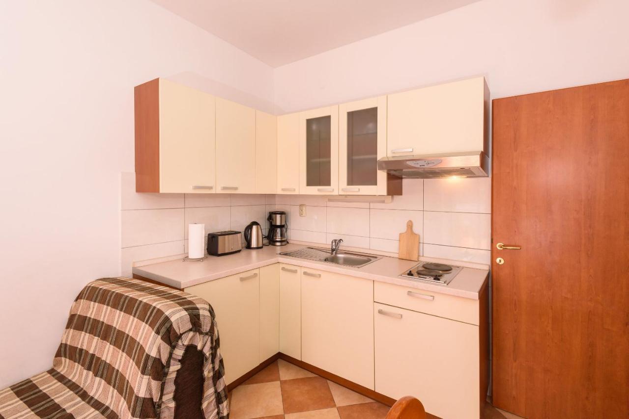 Apartments Zdravko Klek Esterno foto